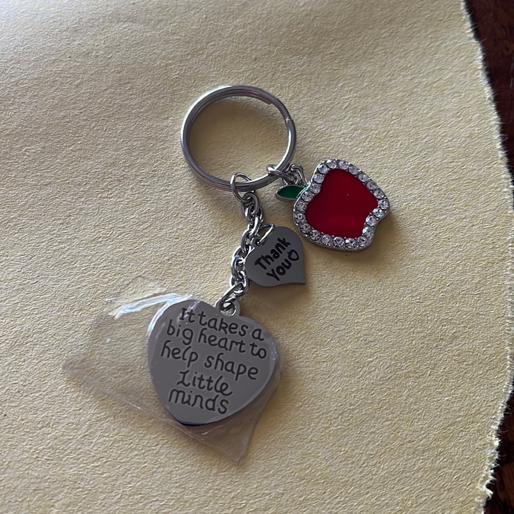 3/$10 NEW keychain teachers gift - Picture 2 of 5